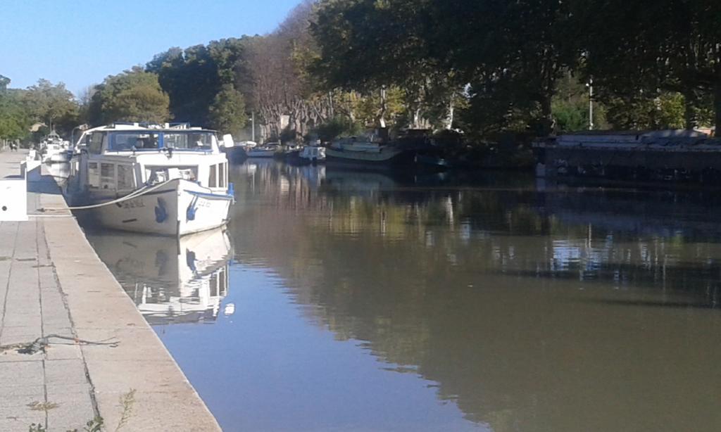 Venez Rever Beziers Centre Et Gare Il Y A Plus Cher Mais C Est Moins Bien Exterior foto
